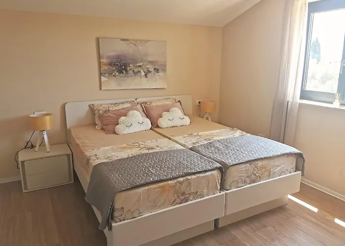 Villa Prive Polai Villa *